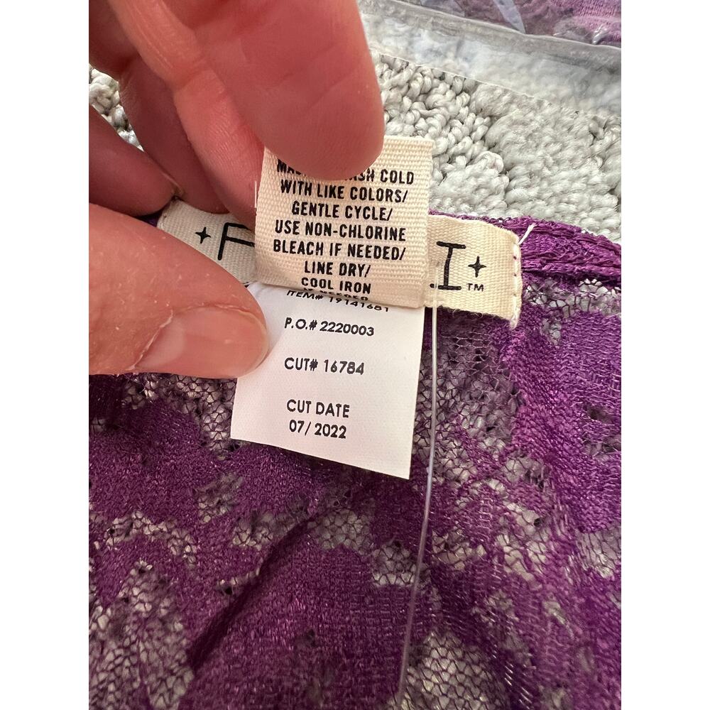 Sexy Sheer Torrid 1X CROP TOP Purple Haze Stretch Lace Festival Festi Blouse NEW - Picture 11 of 13